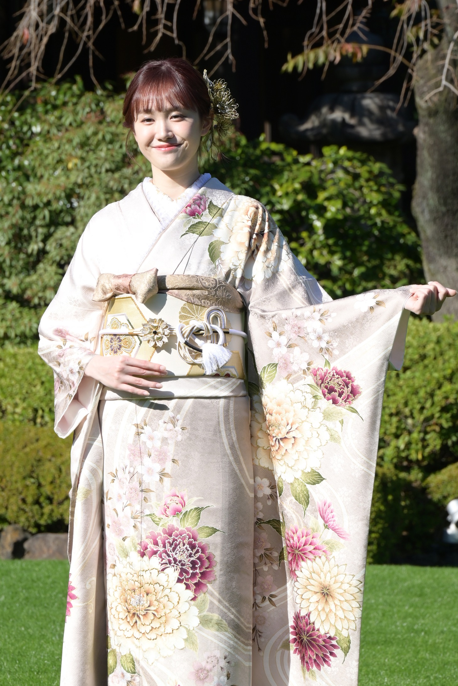 尾碕真花
