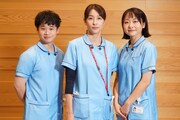 左から菊池相馬役の矢本悠馬、片岡晴美役の水野美紀、小野夏芽役の吉住。
