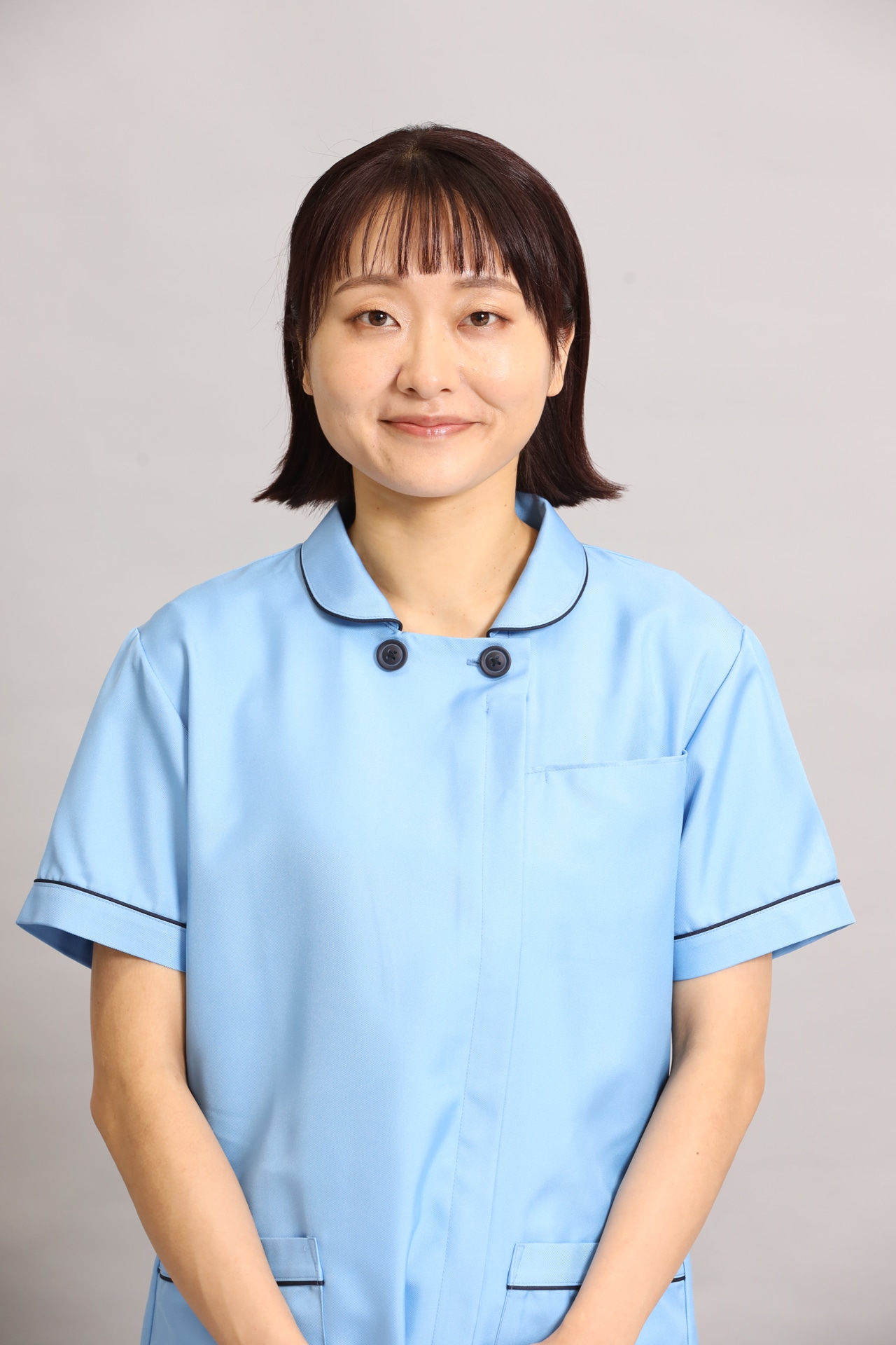 小野夏芽役の吉住。