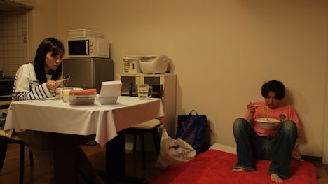 「Floating Holidays フローティング・ホリデーズ」場面写真