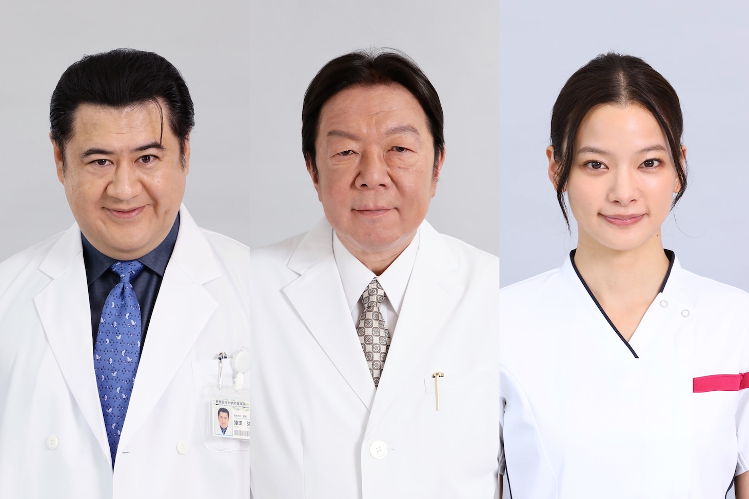 左から猿田弥彦役の小手伸也、火神郁男役の古田新太、中山明菜役の織田梨沙。