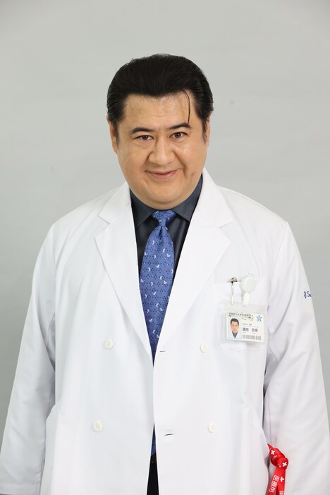 猿田弥彦役の小手伸也。