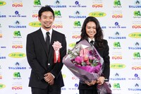 左から仲野太賀、二階堂ふみ。