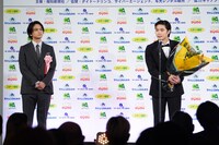 左から北村匠海、磯村勇斗。