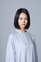 灰原硝子役の志田彩良。