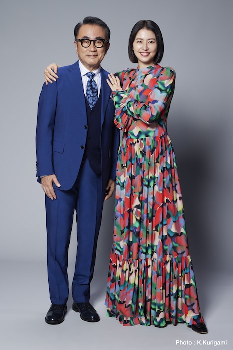 左から三谷幸喜、長澤まさみ。
