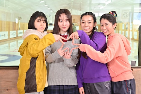 左から白倉碧空、本田望結、長澤樹、泉智奈津。