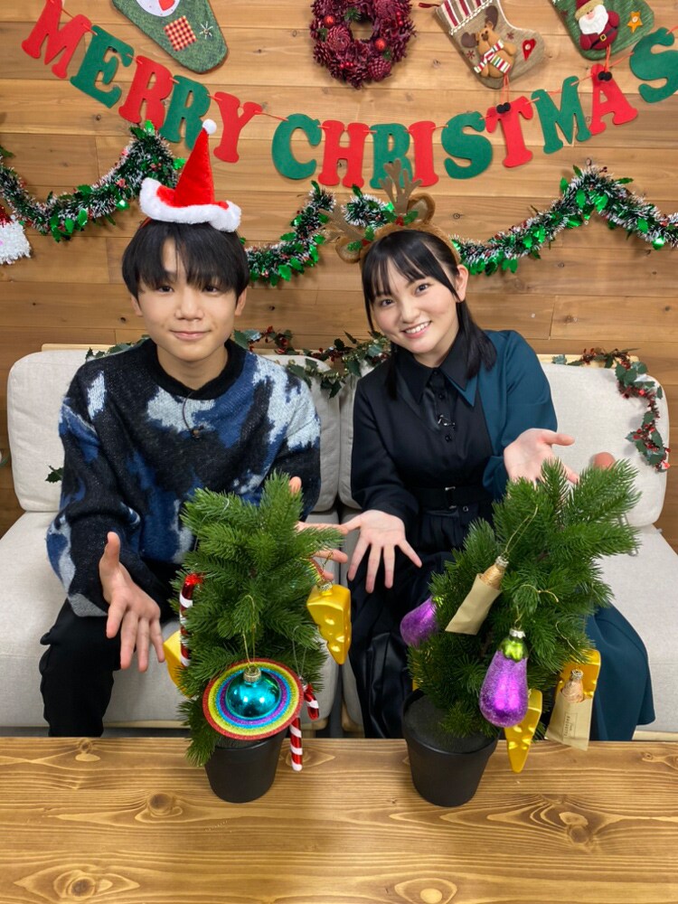 「屋根裏のラジャー」寺田心＆鈴木梨央が「ZIP!」でクリスマスアイテムをリポート