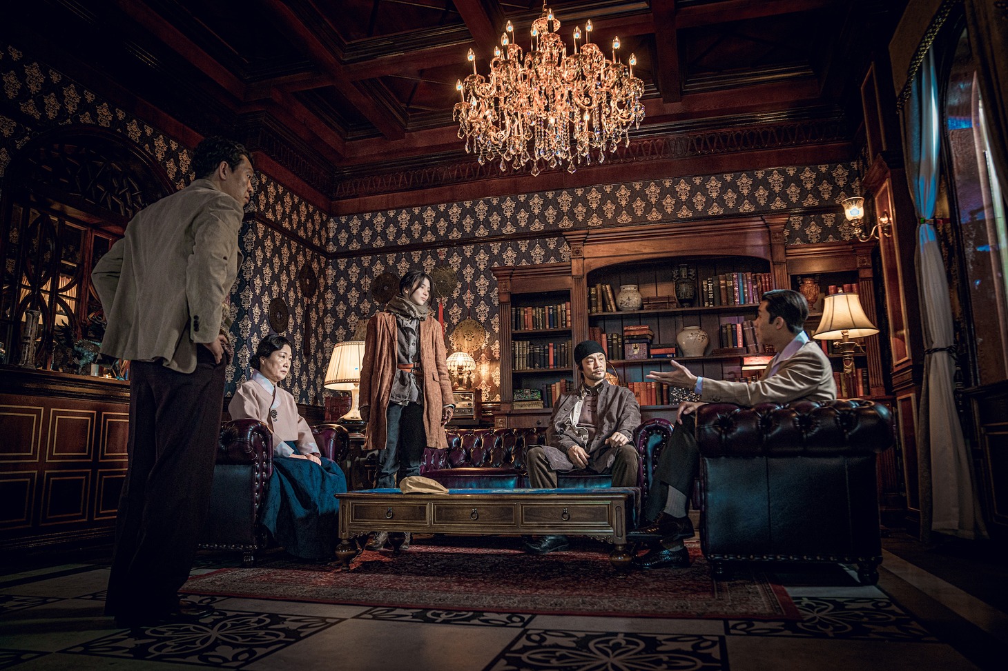 「京城クリーチャー」場面写真