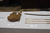 「ゴールデンカムイ」の撮影で使われた小道具。