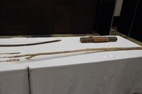 「ゴールデンカムイ」の撮影で使われた小道具。