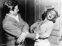 「テンション」場面写真