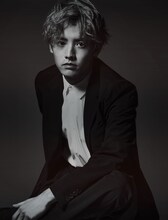 赤楚衛二 インタビュー＆フォトブック「E」書影