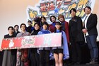 本島純政らが「ガッチャード&ギーツ」公開喜ぶ、松本麗世は「みんなが憧れるヒーローに」