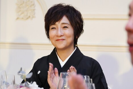 日野真澄美役の藤田朋子。