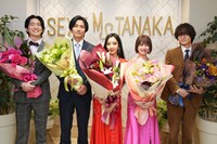 左から前田公輝、毎熊克哉、木南晴夏、生見愛瑠、川村壱馬。