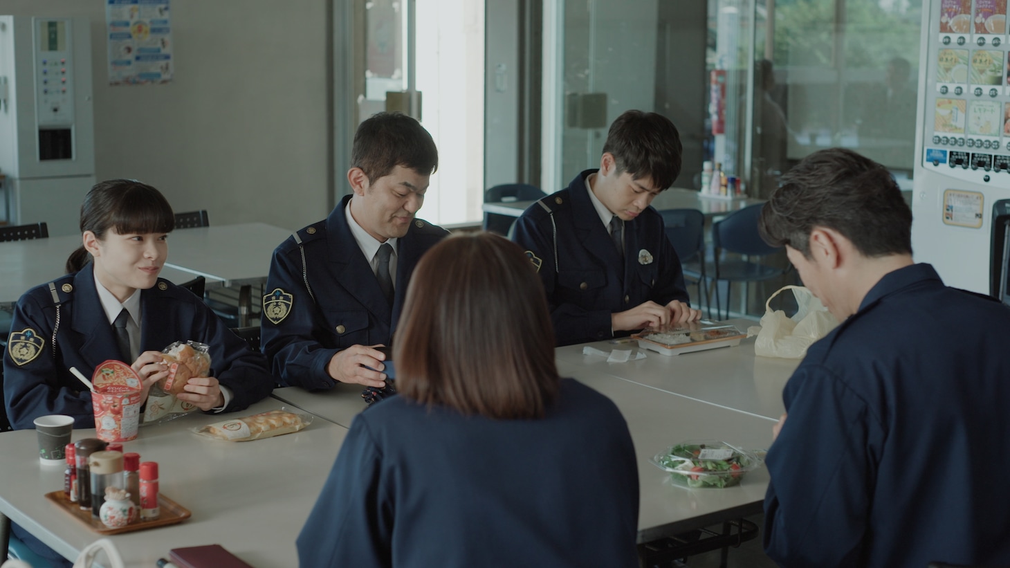 「あれからどうした」第3話「制服を脱いだ警察官」場面写真