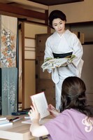 「レディ加賀」新場面写真