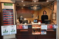 大洋映画劇場のチケット売り場。