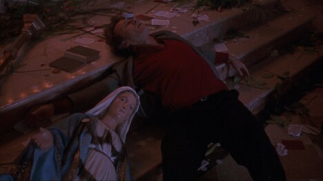 「バッド・ルーテナント 刑事とドラッグとキリスト」新場面写真