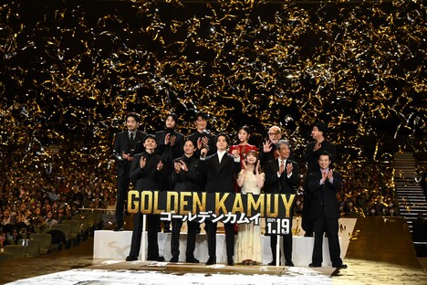 「ゴールデンカムイ」完成披露舞台挨拶の様子。