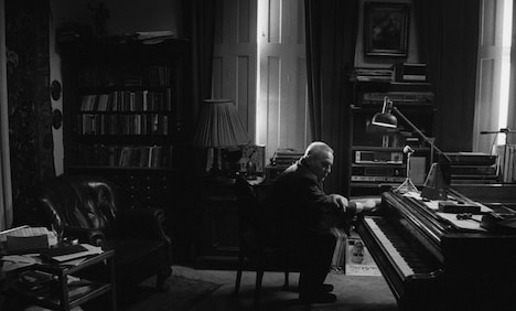 「ヴェルクマイスター・ハーモニー 4Kレストア版」新場面写真