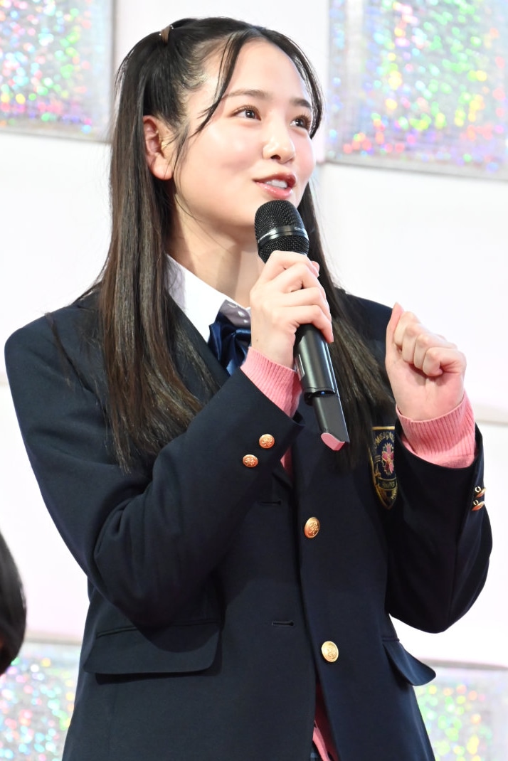 横田真悠