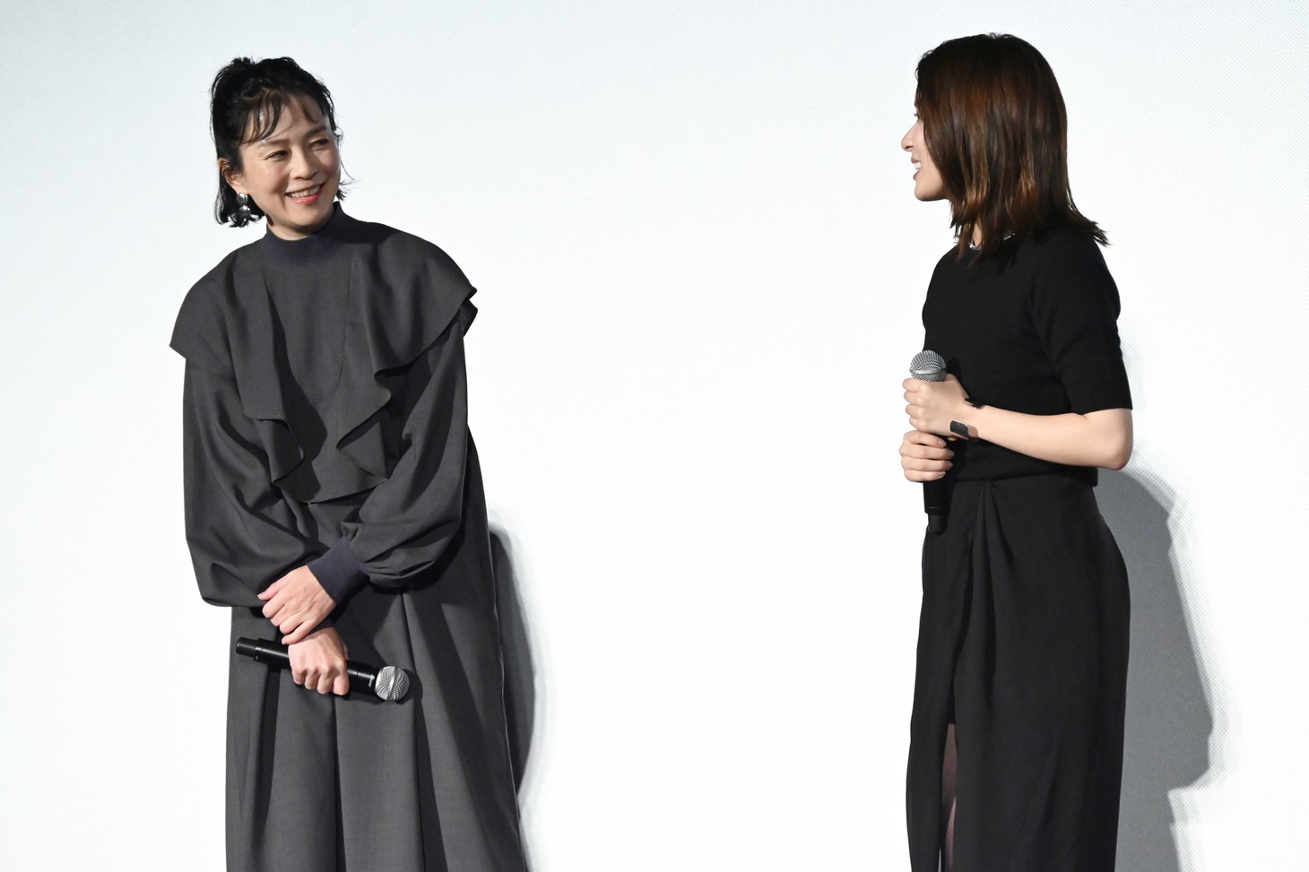映画「カラオケ行こ！」初日舞台挨拶の様子。