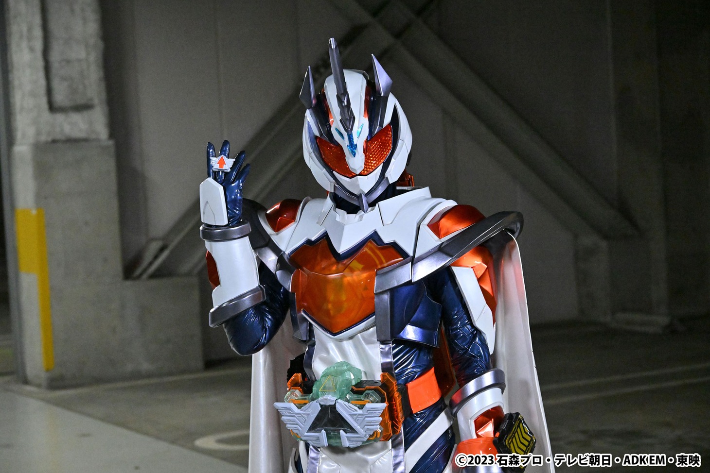「仮面ライダーガッチャード」より、仮面ライダーマジェード。