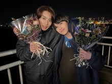 左から阿部顕嵐、阿久津仁愛。