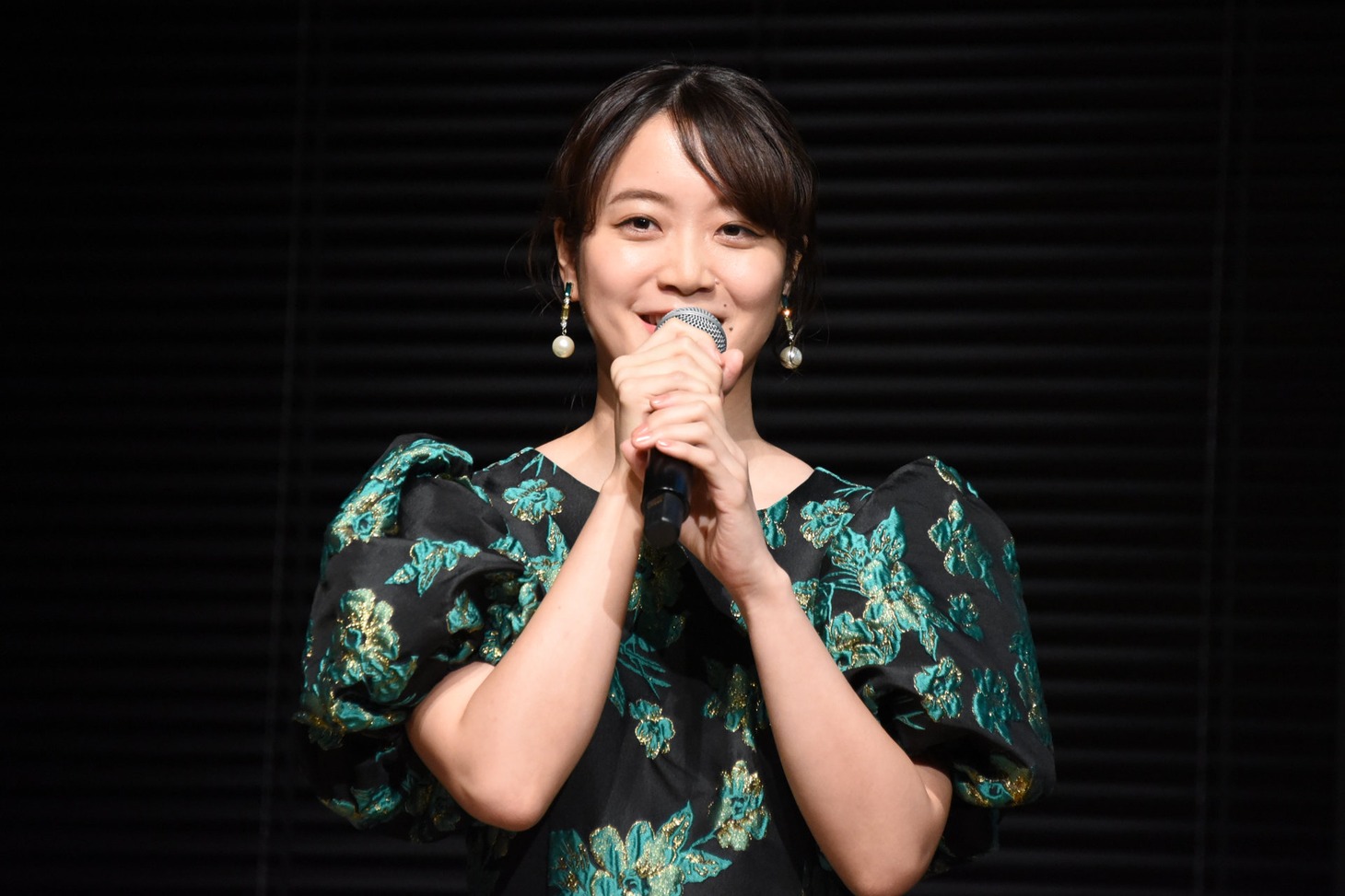 深川麻衣