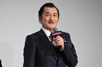 吉田鋼太郎