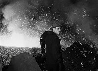 「鋳鉄」場面写真