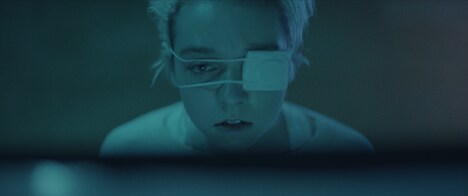 「COME TRUE/カム・トゥルー 戦慄の催眠実験」場面写真