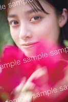 橋本環奈 写真集「KALEIDOSCOPE」特典ポストカード（全6種類）