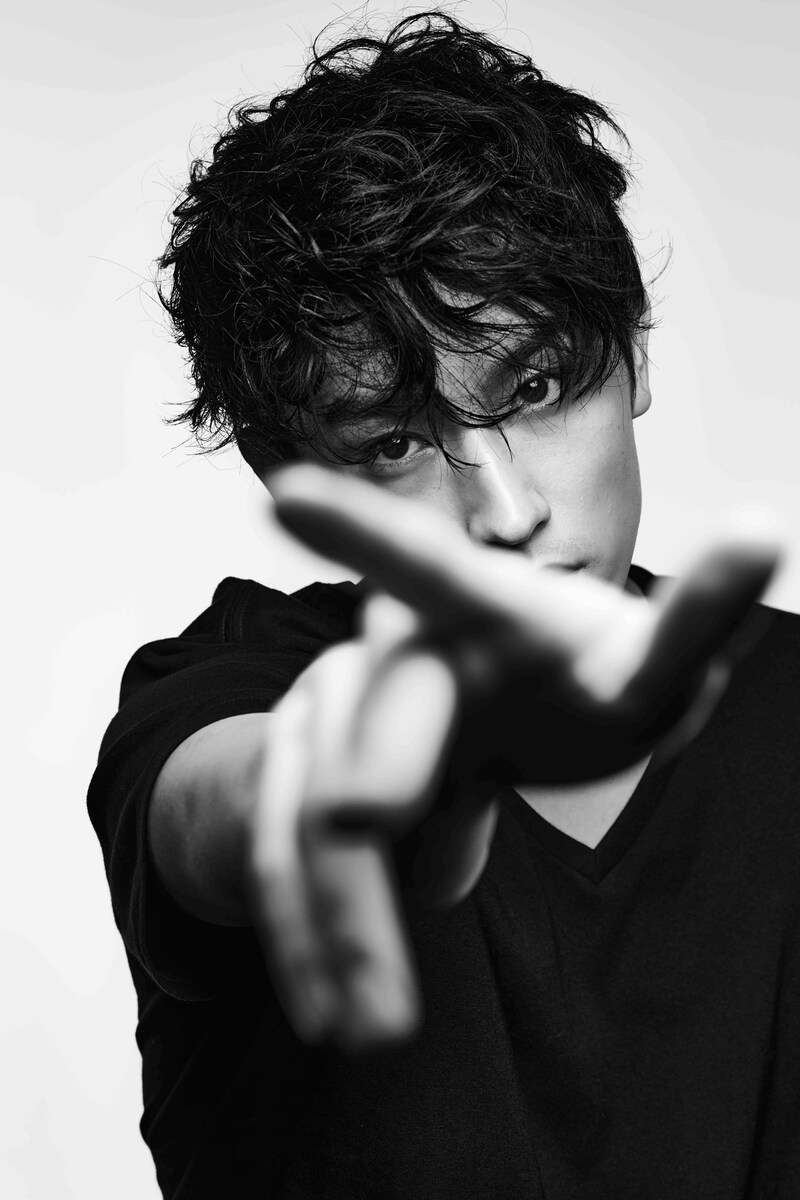 「YOSUKE SUGINO CALENDAR 2024」アザーカット