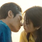 山田涼介、浜辺美波と野村周平の連弾を遠くから見つめる「サイレントラブ」本編シーン