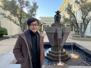 ルーカスフィルムの社内を見学する山崎貴。