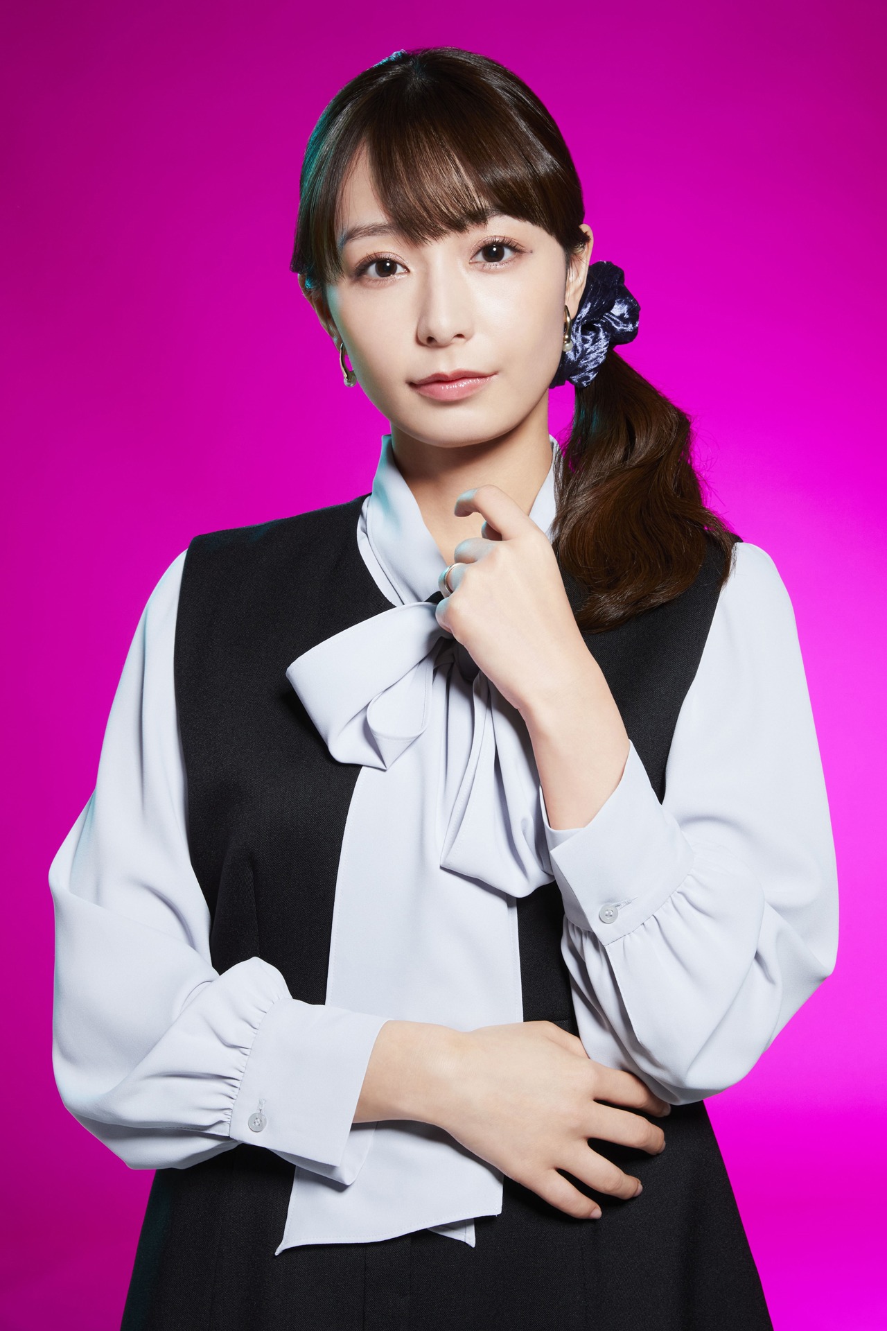 宇垣美里演じる相沢舞。(c)「シンデレラ・コンプレックス」製作委員会・MBS