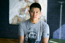 「エゴイスト」より、鈴木亮平。(c)2023 高山真・小学館/「エゴイスト」製作委員会