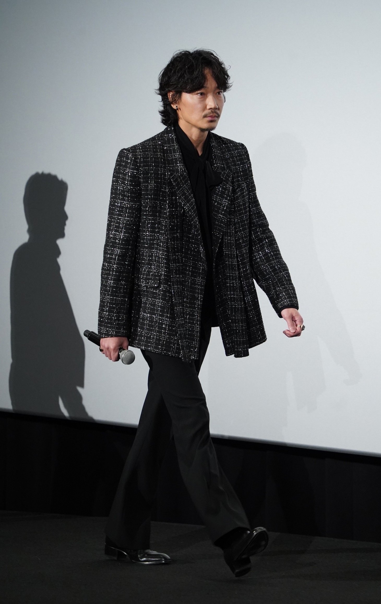 綾野剛
