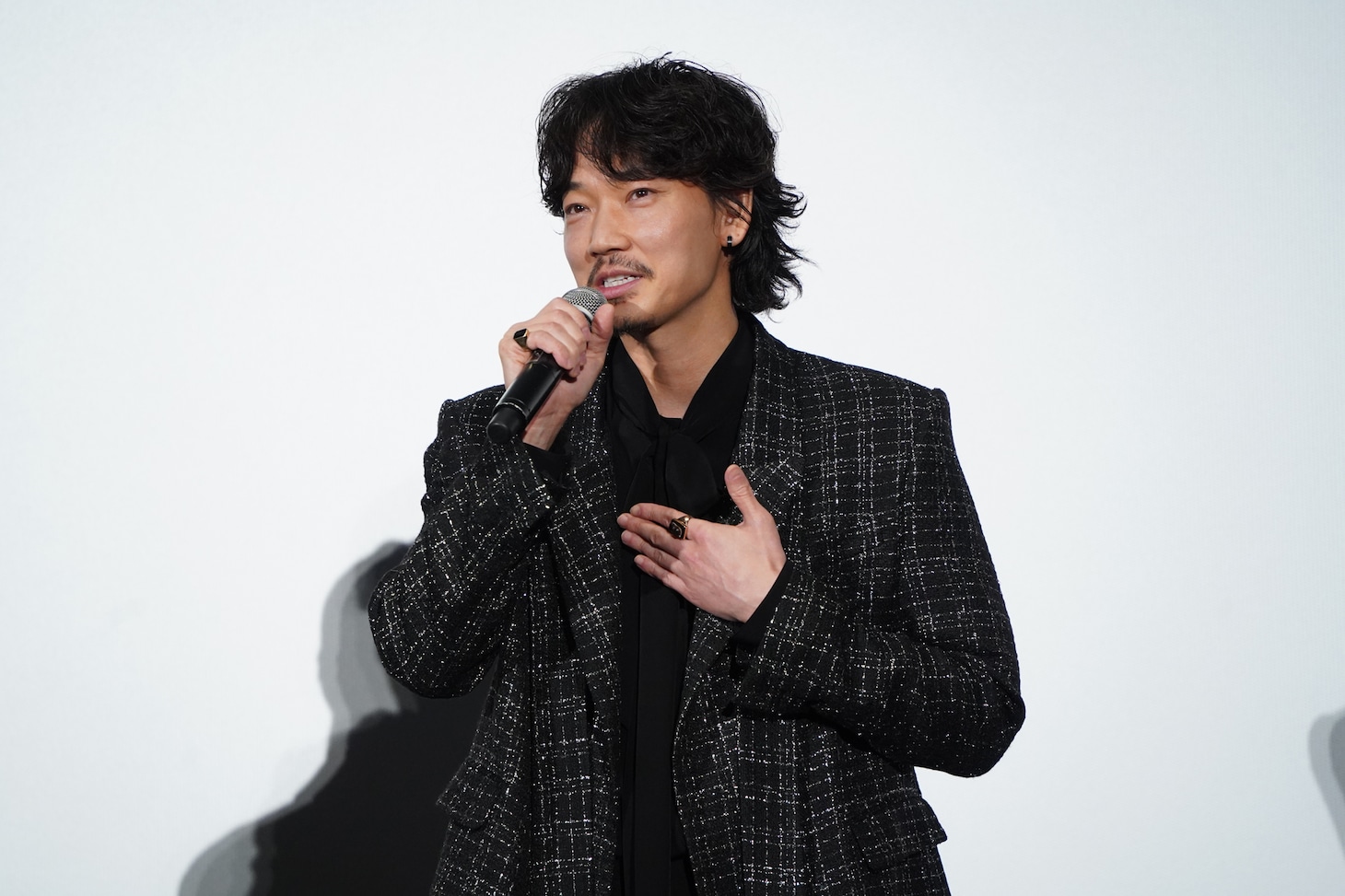 綾野剛