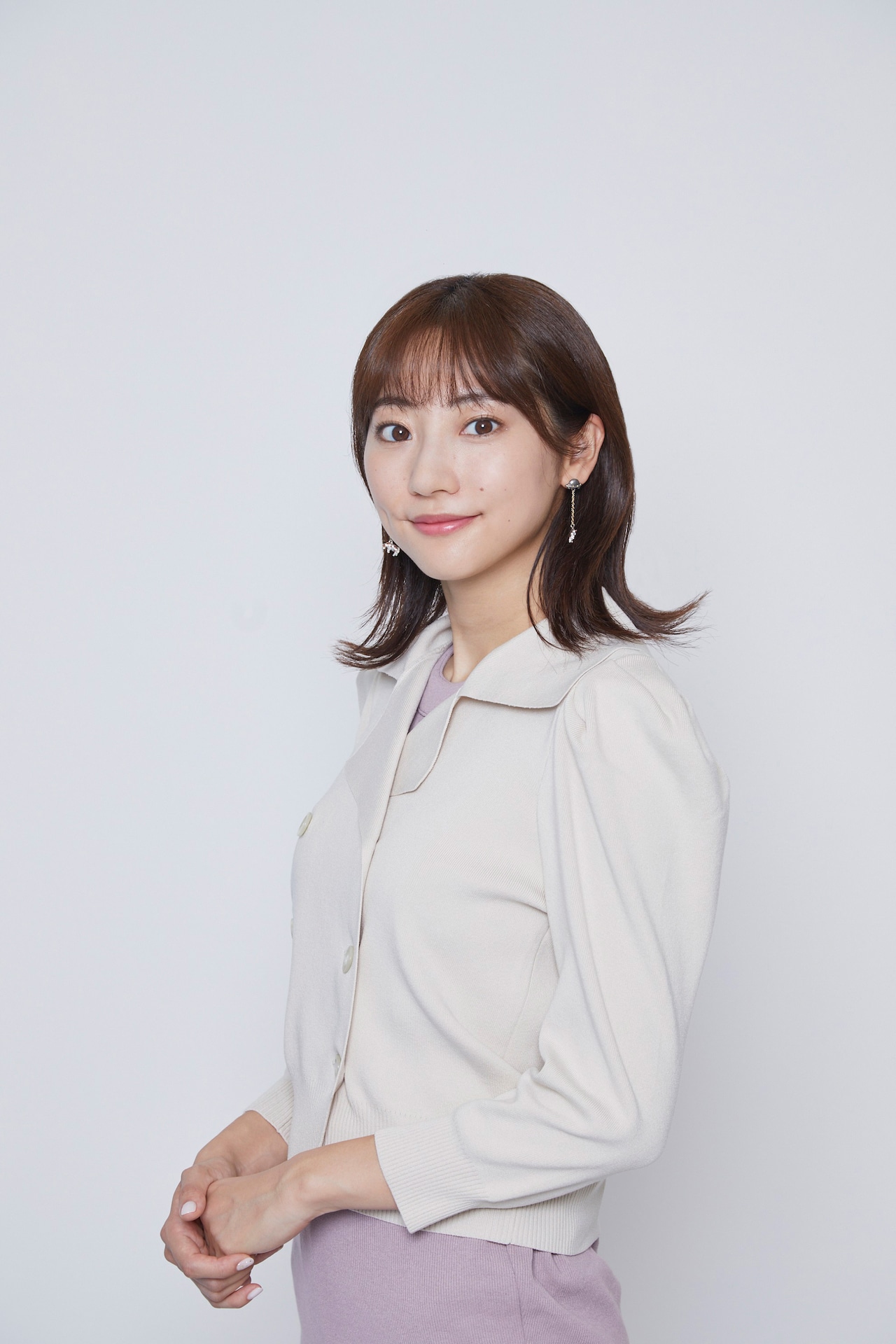 美香役の武田玲奈。