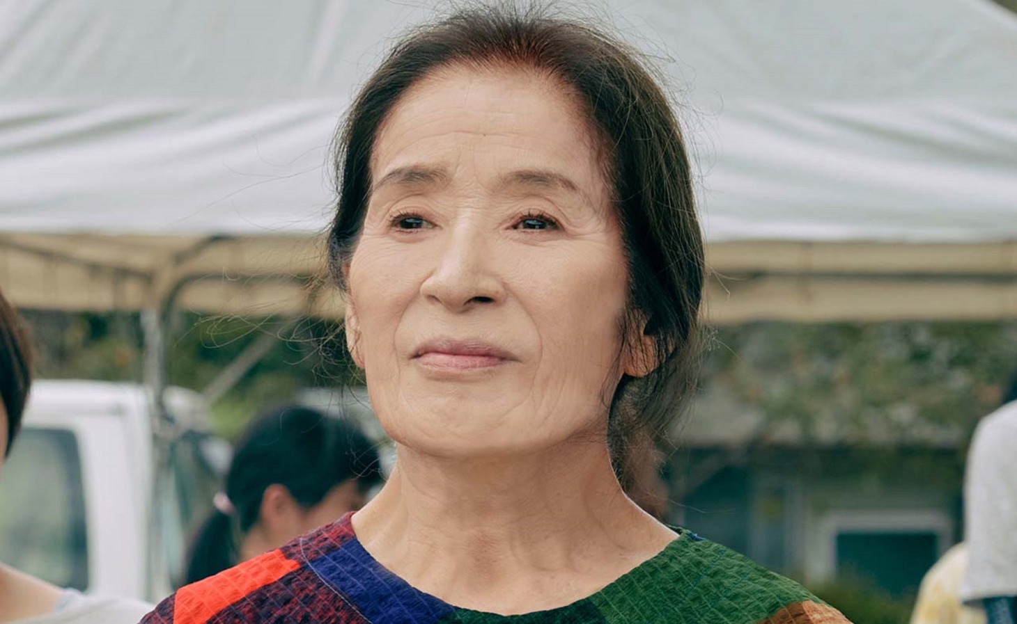 村中サチエ役の倍賞美津子。
