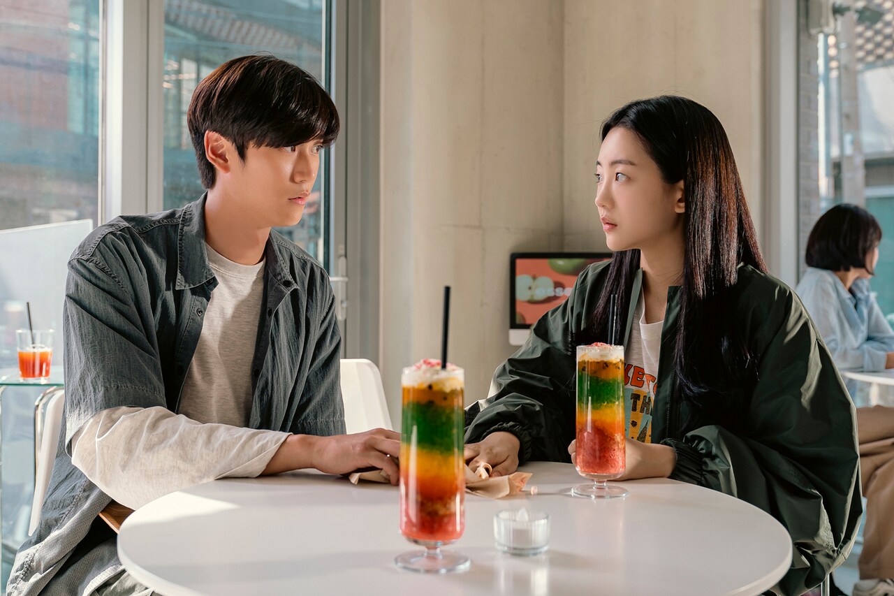 私たちは大親友…？映画「同感」ナ・イヌ演じる幼なじみとラーメン、本編シーン解禁