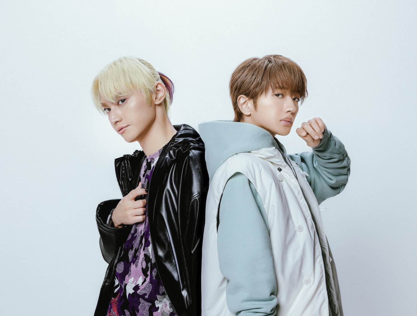 左からSKY-HI、Nissy。