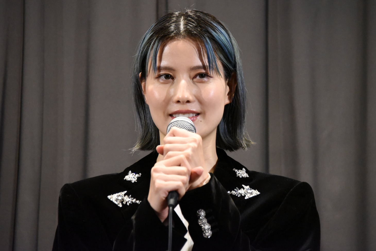 橋本愛