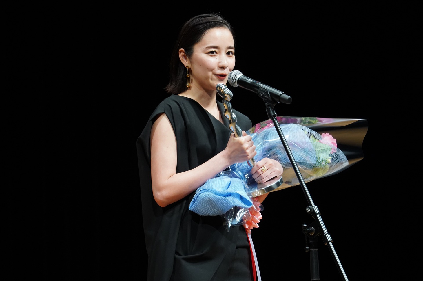 堀田真由