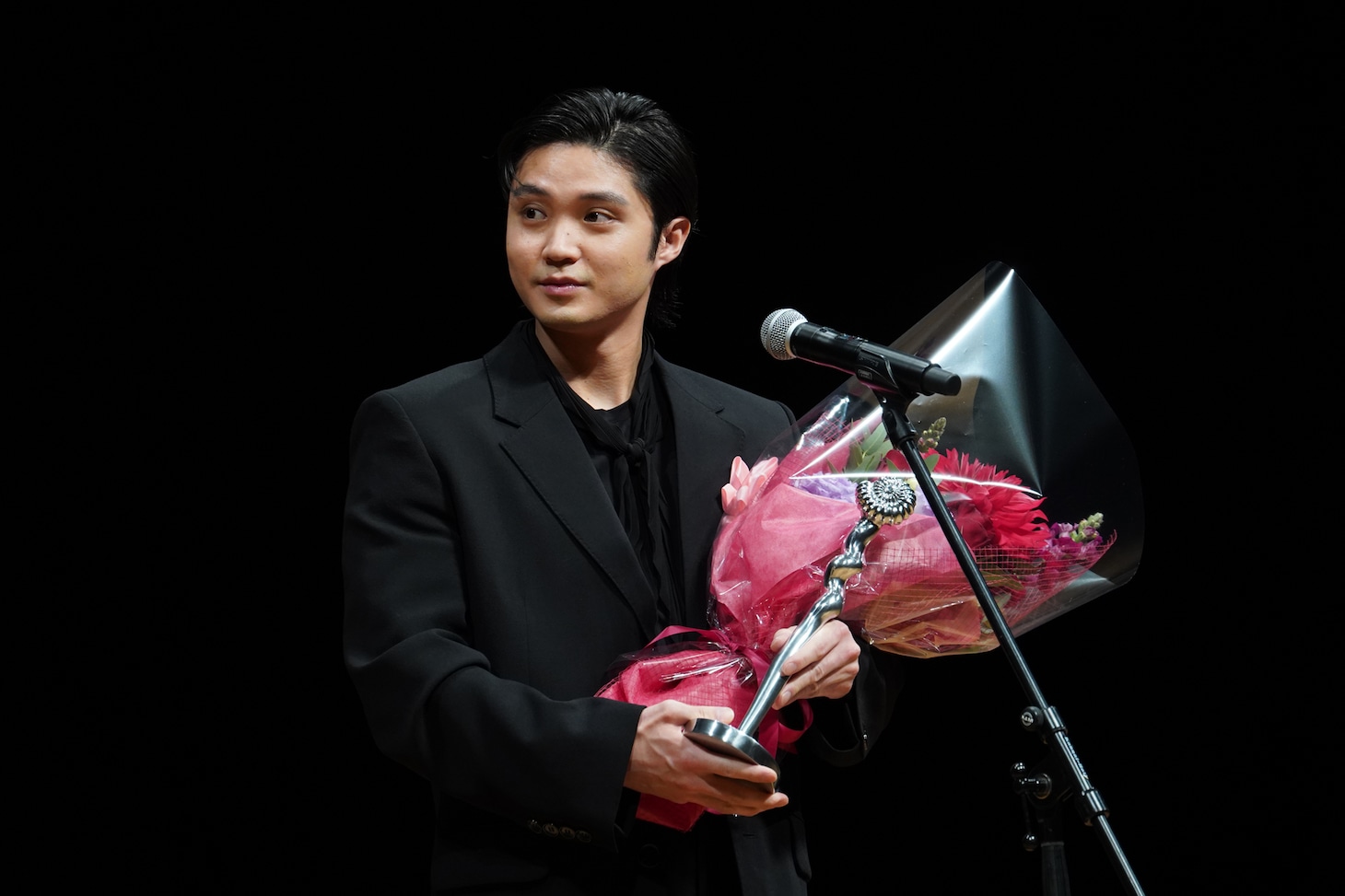 磯村勇斗