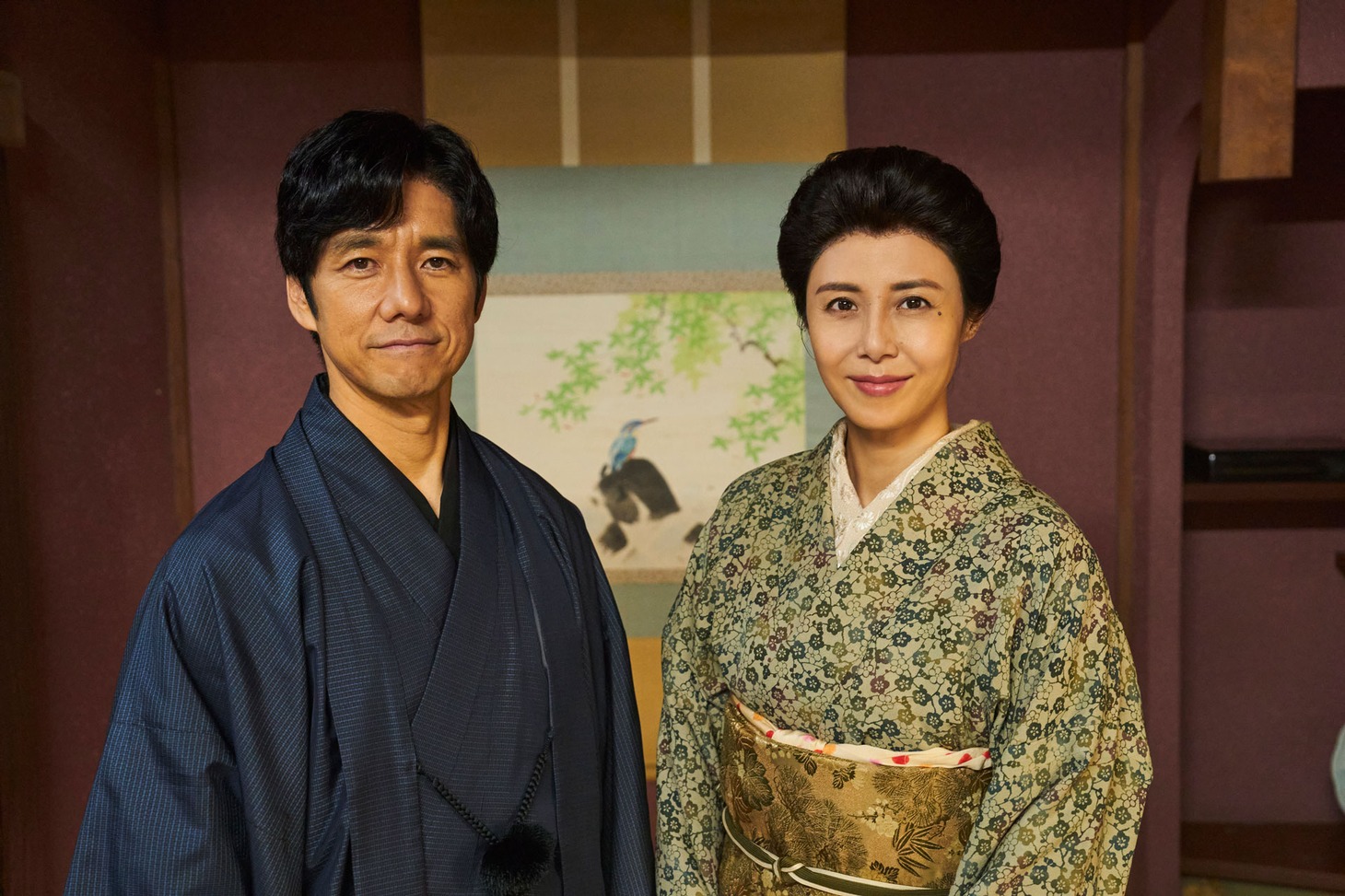 左から西島秀俊、松嶋菜々子。